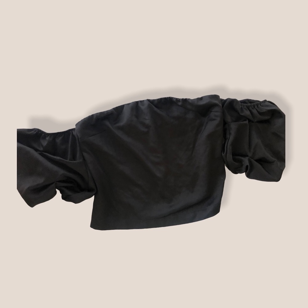 Urban outfitter black puff sleeve top
